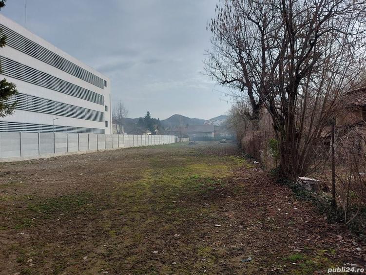 Teren de 2301 mp, în Ultracentral