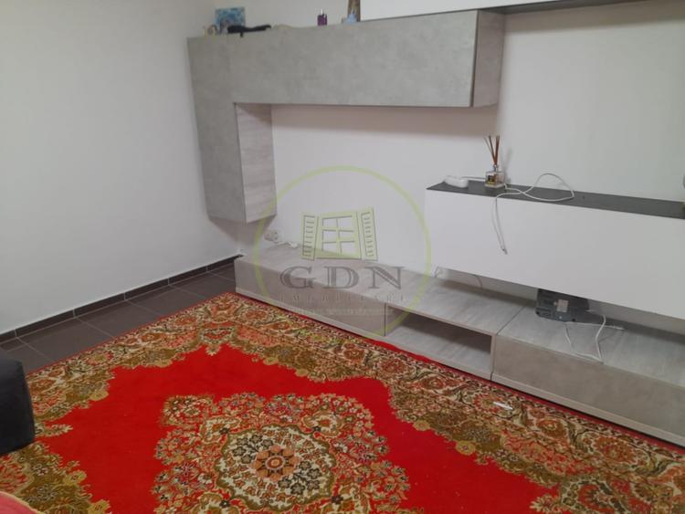 Casă individuală cu 5 camere cu Teren 250 Mp în Mândra
