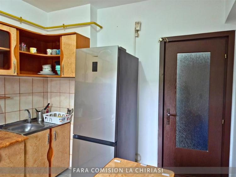 Apartament cu 2 camere decomandat, mobilat în Ostroveni