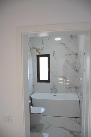 Apartament cu 2 camere decomandat în Andronache