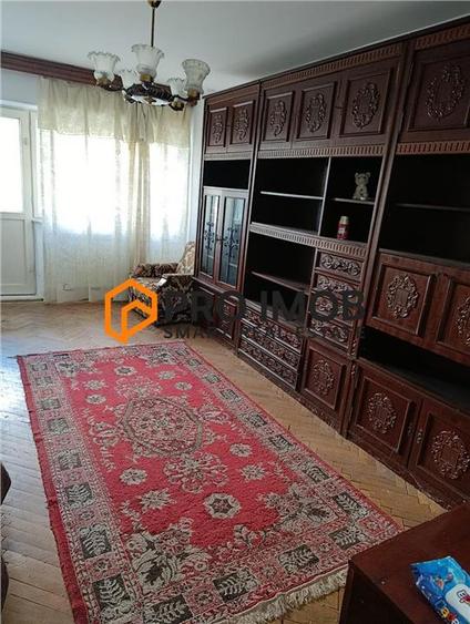 Apartament cu 3 camere decomandat în Unirii Sud