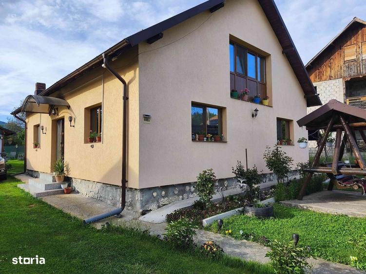 Casă cu 4 camere în Lerești