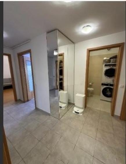 Apartament cu 3 camere decomandat, mobilat în Doamna Ghica