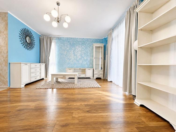 Apartament cu 3 camere decomandat în Aradului