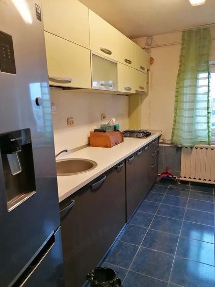 Apartament cu 3 camere decomandat în Bucovina