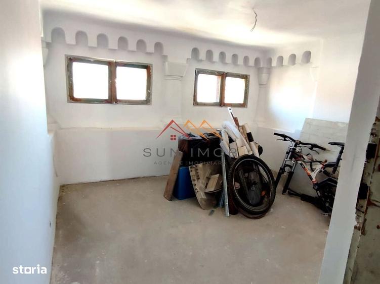 Casă cu 4 camere în Ultracentral