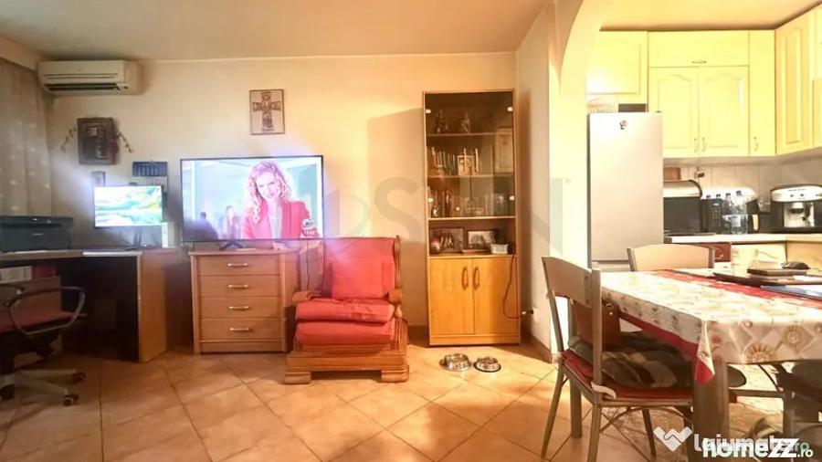 Apartament cu 2 camere decomandat în Calea Victoriei