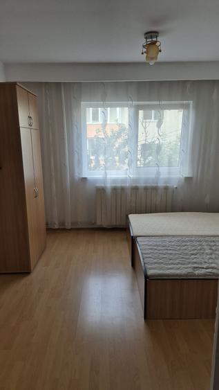 Apartament cu 3 camere decomandat în Nord