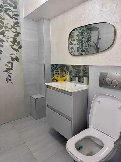 Apartament cu 2 camere decomandat, mobilat în Central