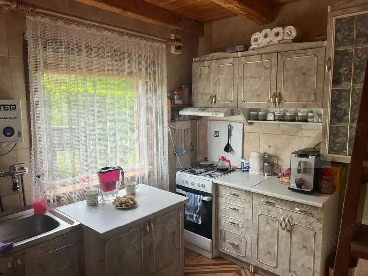 Casă cu 4 camere cu Teren 1500 Mp în Cerghid
