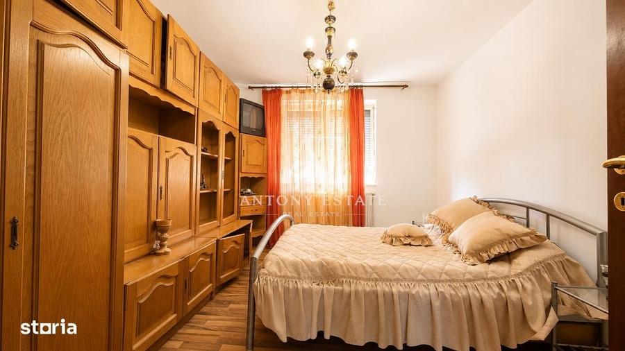 Casă cu 4 camere cu Teren 1130 Mp în Sântandrei