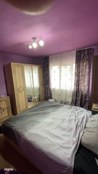 Casă cu 4 camere cu Teren 800 Mp în Spătac