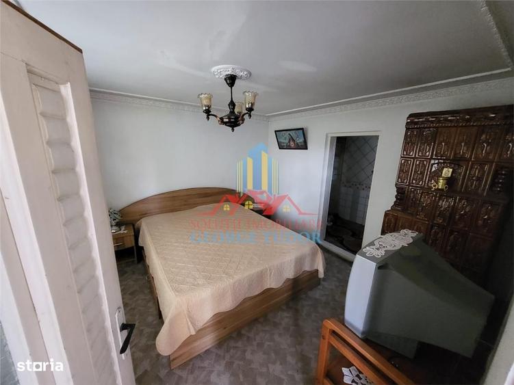 Casă cu 2 camere cu Canalizare în Mihai Vodă
