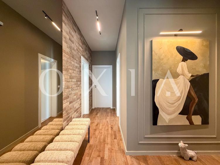 Apartament cu 3 camere semidecomandat, mobilat în Semicentral
