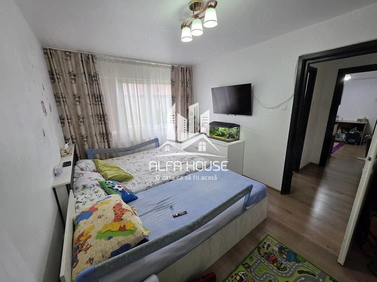 Apartament cu 2 camere semidecomandat în Micro I