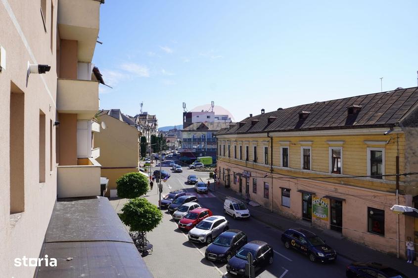 Apartament cu 3 camere în Ultracentral