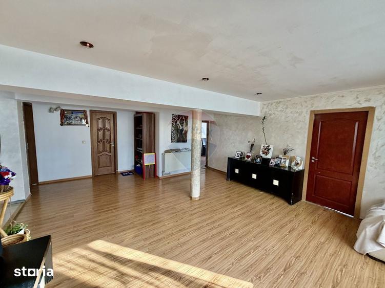 Casa / Vila cu 4 camere de vanzare - 14