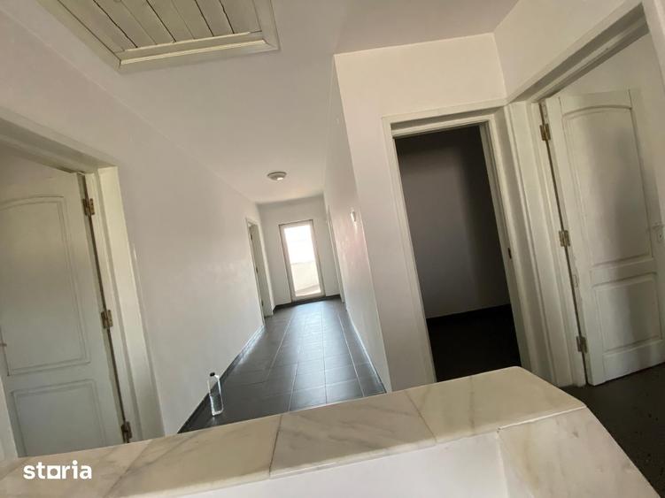 Casă cu 5 camere decomandat cu Teren 260 Mp în Crângași