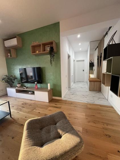 Proprietar, inchiriez apartament 2 camere, etaj 10/10, finalizat in 2023, complet utilat, cu terasa panoramica de 20 mp si priveliste superba. - 8