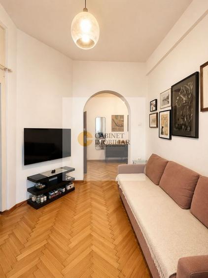 Apartament cu 2 camere decomandat, mobilat în P-ța Sfinții Voievozi