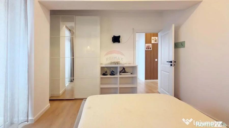 Apartament cu 3 camere semidecomandat în Colentina