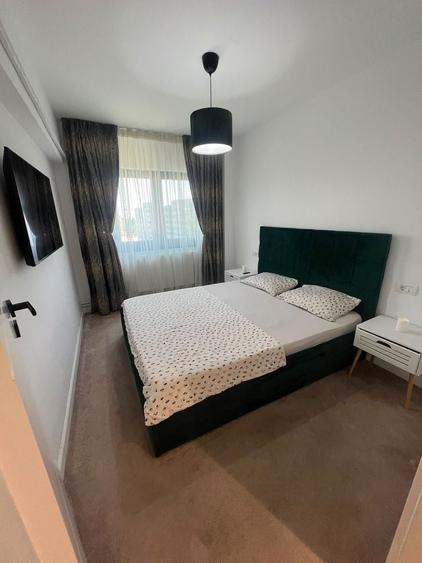 Apartament cu 4 camere decomandat, mobilat în Pantelimon