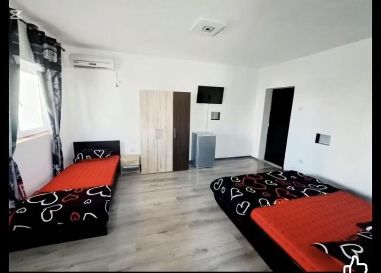 Casă cu 4 camere cu Teren 400 Mp în Exterior Vest