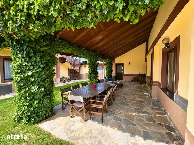 Casă cu 6 camere cu Teren 700 Mp în Budești