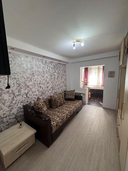 Persoana fizica inchiriez apartament cu o camera, zona Nicolina 2 strada Clopotari - 4