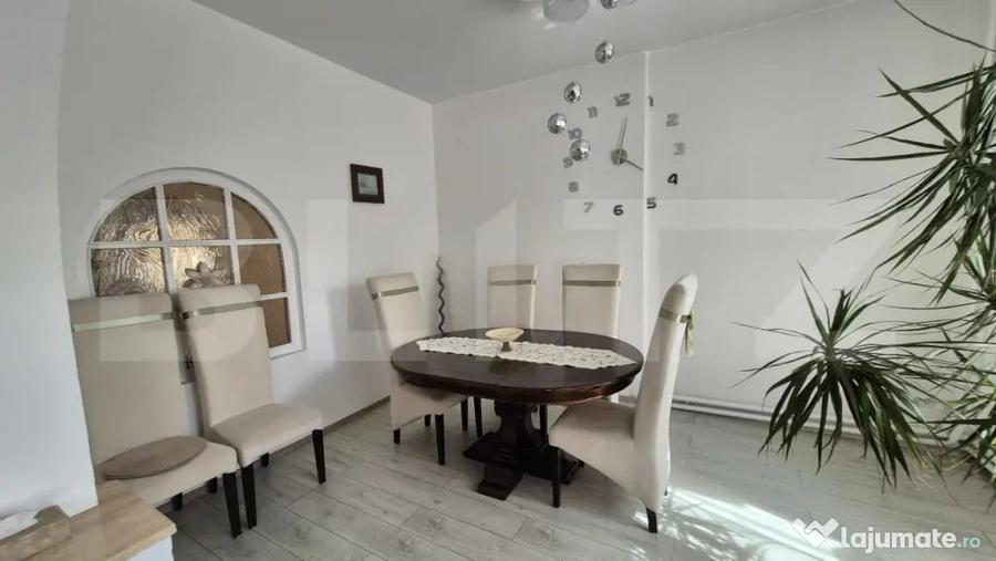 Casă cu 6 camere cu Teren 525 Mp în Cloșca