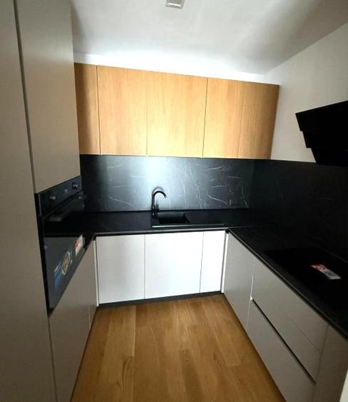 Apartament cu 2 camere semidecomandat, mobilat în Floreasca