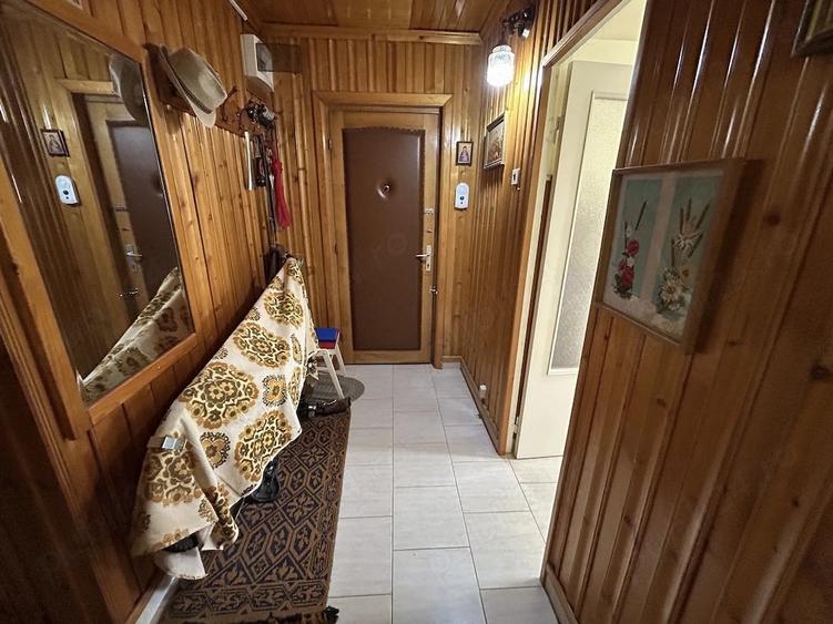 Apartament cu 3 camere decomandat în Micălaca