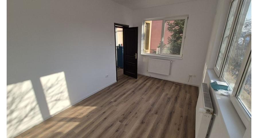Casă cu 4 camere cu Teren 123 Mp în Bucureștii Noi