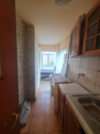 S.C. VIMAK Imobiliare vinde garsonieră decomandata  zona  Astra - 3