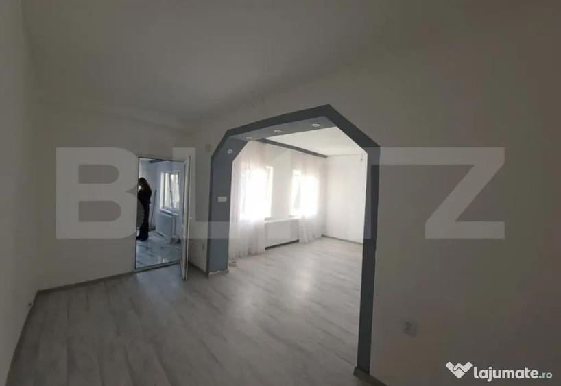 Casă cu 4 camere cu Teren 350 Mp în Central