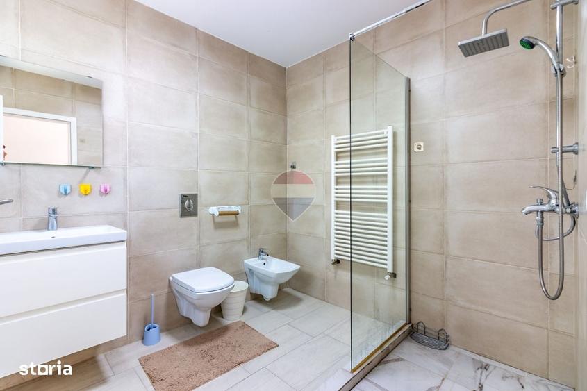 Casă cu 4 camere în Central
