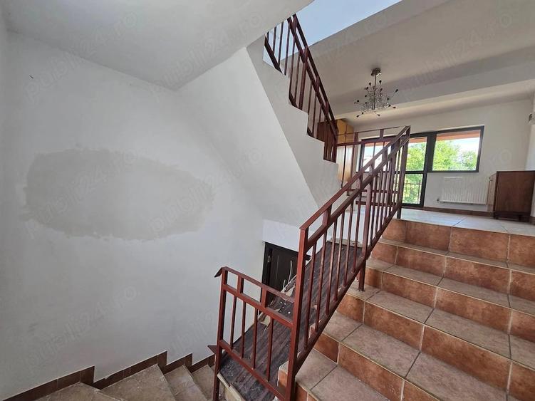 Casă cu 6 camere cu Teren 500 Mp în Cernica