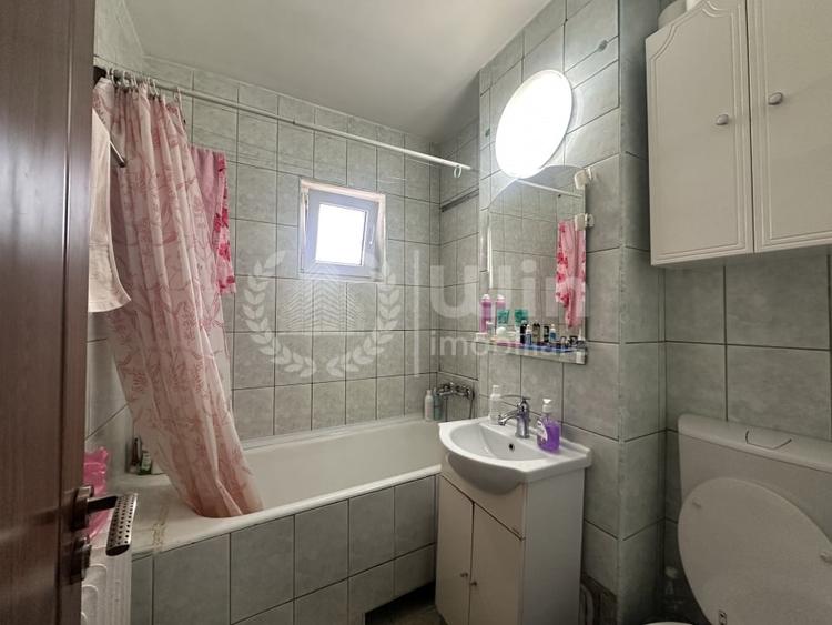 Apartament cu 3 camere semidecomandat, mobilat în Mănăștur