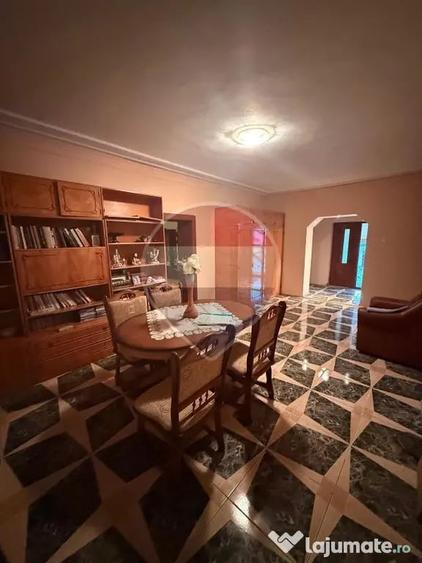 Casă cu 4 camere cu Teren 7700 Mp în Breb