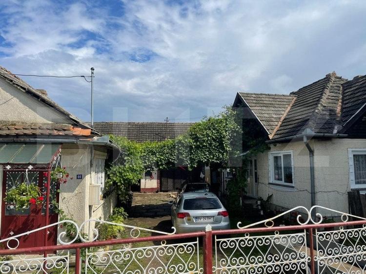 Casă individuală cu 6 camere cu Canalizare în Exterior Est