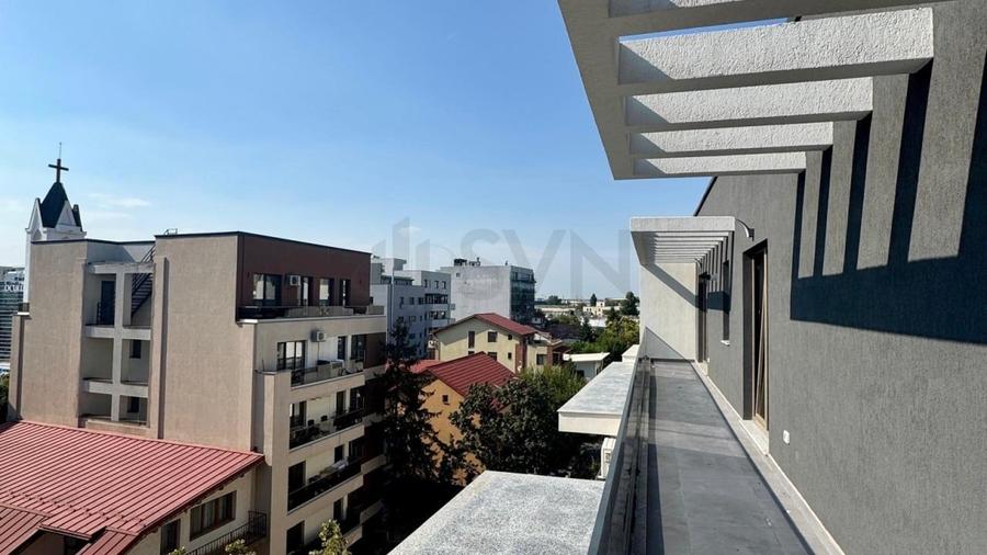 Apartament cu 3 camere decomandat în Aviației