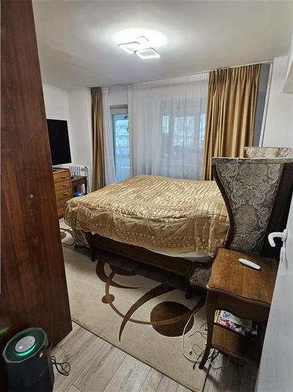Apartament cu 3 camere decomandat, mobilat în Pantelimon