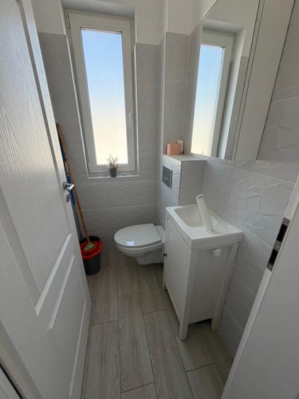 Apartament cu 3 camere în Dumbrăvița