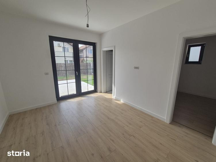 Casă cu 4 camere cu Teren 420 Mp în Central