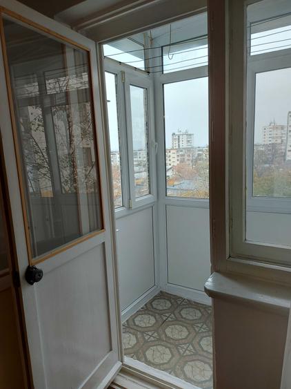 Apartament cu 2 camere decomandat în Micro 5