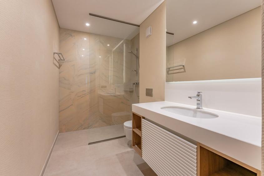Apartament cu 2 camere decomandat, mobilat în Ultracentral