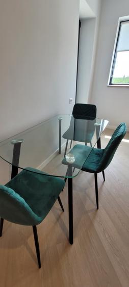 Apartament cu 3 camere decomandat, mobilat în Voluntari