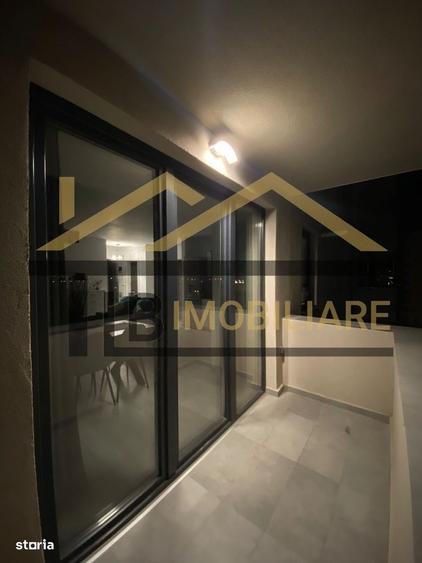 Apartament cu 3 camere semidecomandat în Libertății