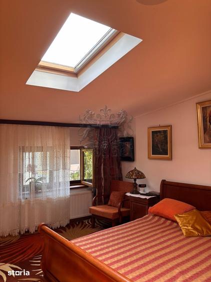 Casă cu 5 camere cu Teren 190 Mp în Eminescu