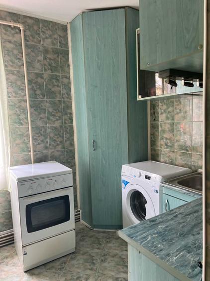 Garsonieră decomandată în Astra
